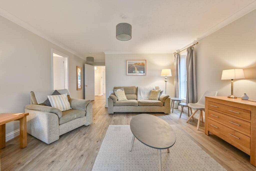 Spacious Sandbanks Apartment Near Beach And Bars With Free Parking Poole Exterior foto